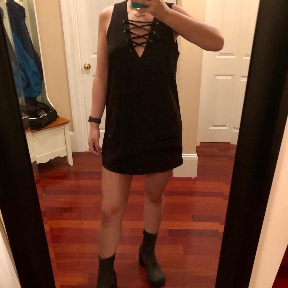 Lace up shift dress size small